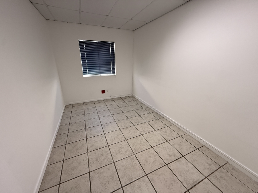 To Let Commercial Property for Rent in Parow Industrial Western Cape